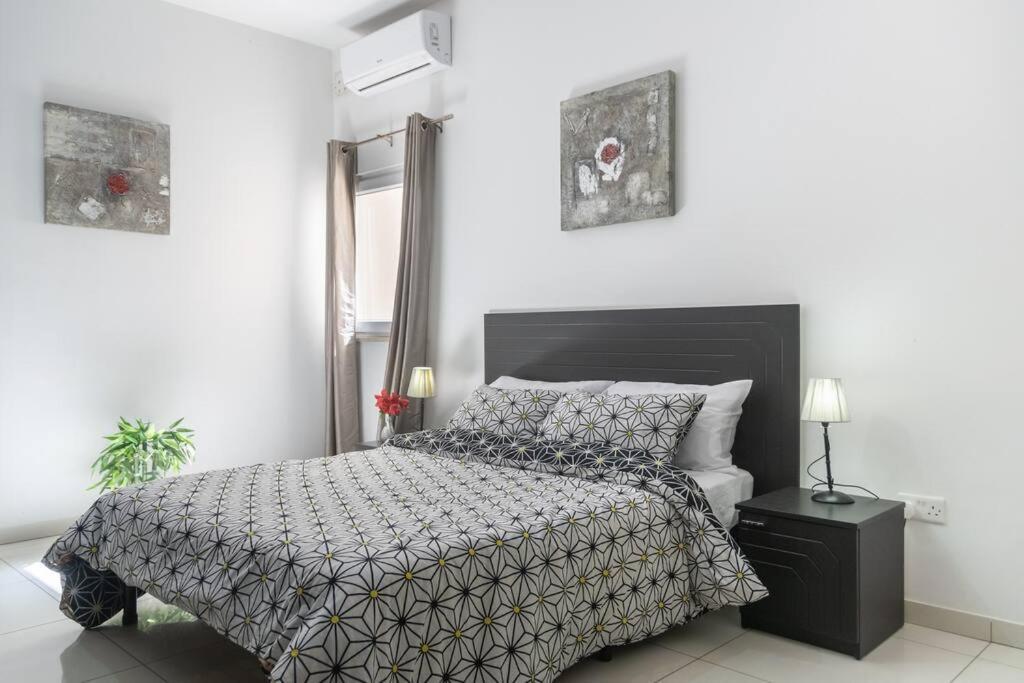Modern Apt. Close To The Square San Pawl il-Baħar Zewnętrze zdjęcie